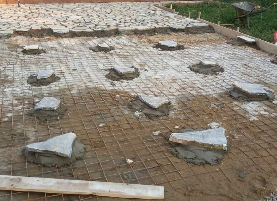 Vând și montez piatra naturala