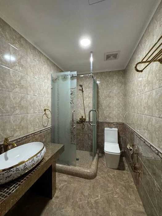 Луначарский  | Буюк Ипак Йули 10-комнат 12-соток 650 м2 [ДМ-002]