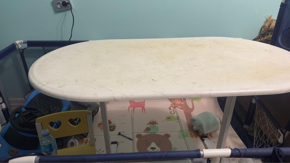 Срочно продам стол