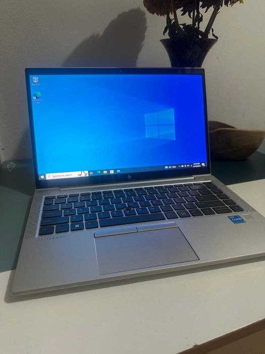 ~WOW~ Hp EliteBook 840 G8 i5-1145G7 16gb ram SSD 256 Full HD IMPECABIL
