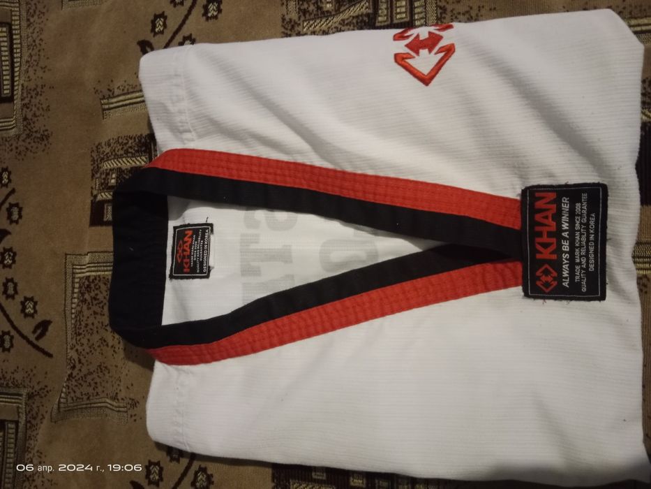 Продам Форму для таеквондо цена 13.000