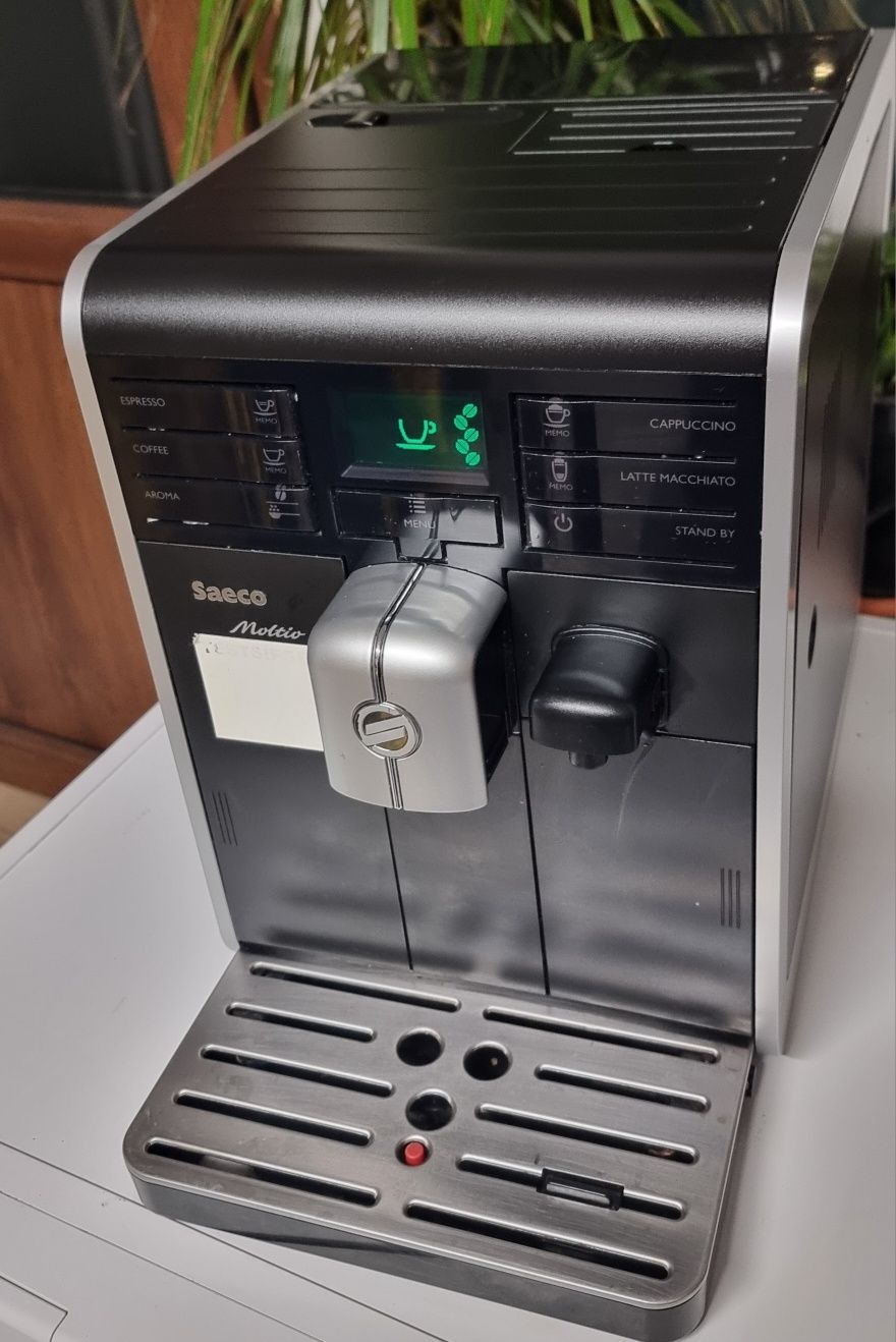 Aparate de cafea automate exprssoare cafetiere