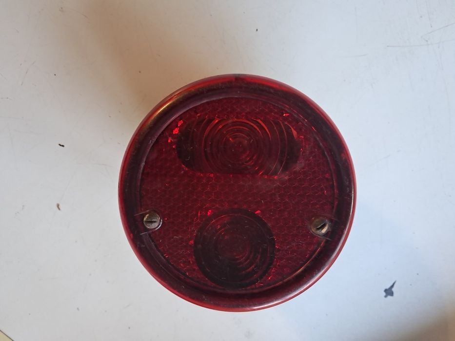 Продам задний фонарь с подсветкой номера