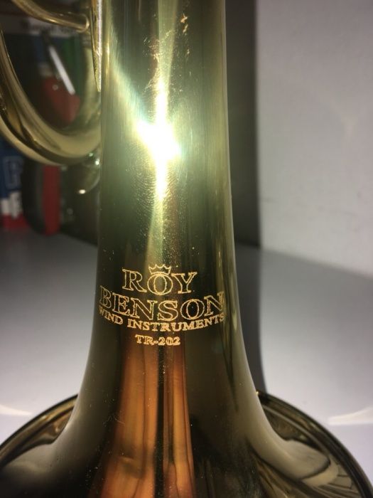 Trompeta Sib, Roy Benson TR-202