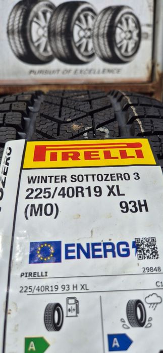 225 40 19 Pirelli