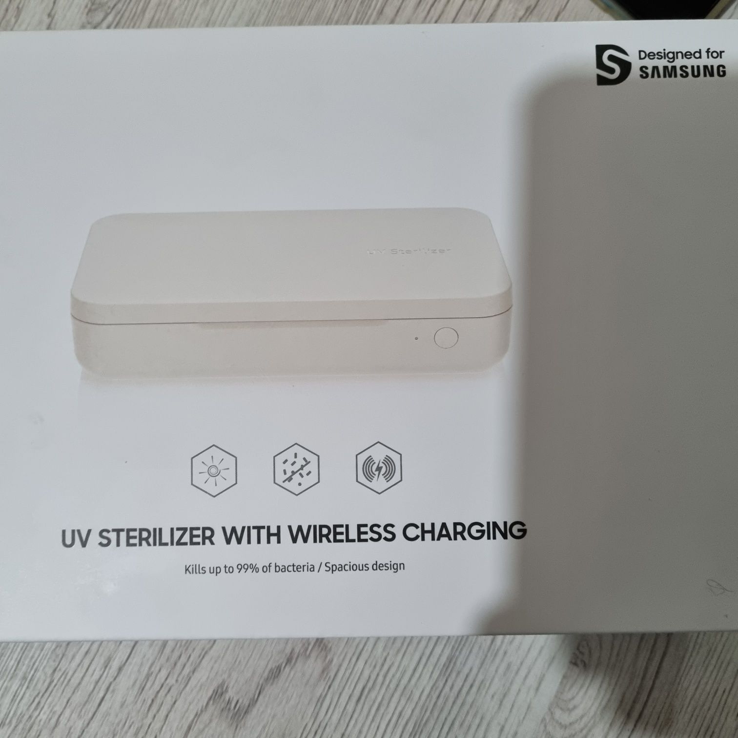 Sterilizator UV cu incarcare wireless