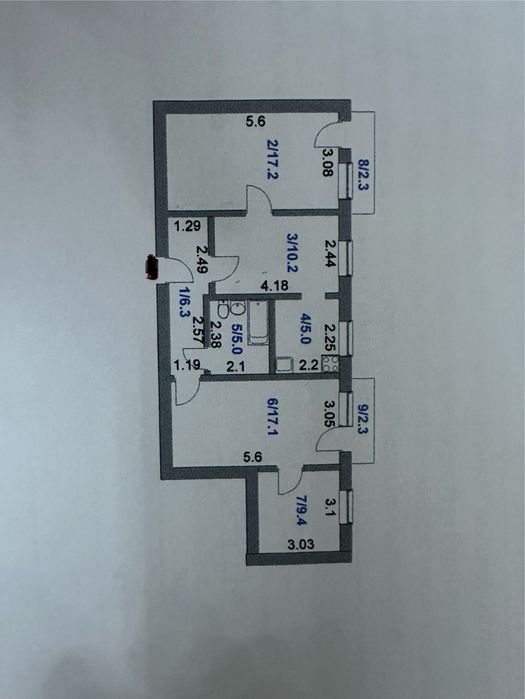 Продам четырехкомнатную квартиру