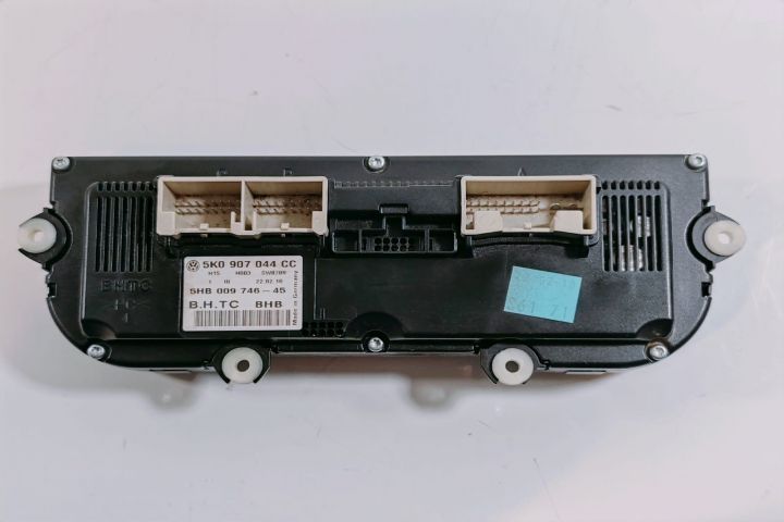 Panou clima 5K0907044CC Volkswagen VW Passat CC prima generatie