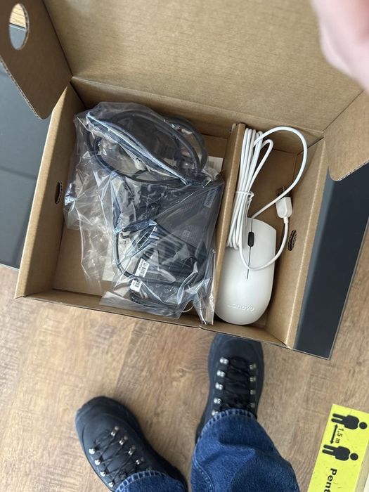 Sistem All-in-One Lenovo IdeaCentre 24IRH9, Intel® Core™ i5-13420H