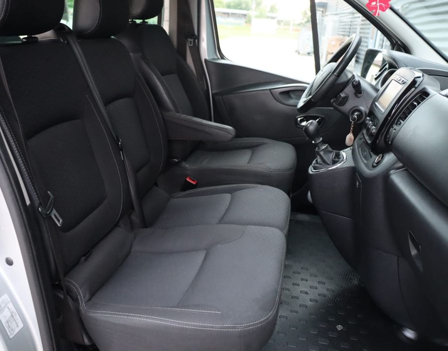 Opel Vivaro 1.6d. 8+1locuri .2018