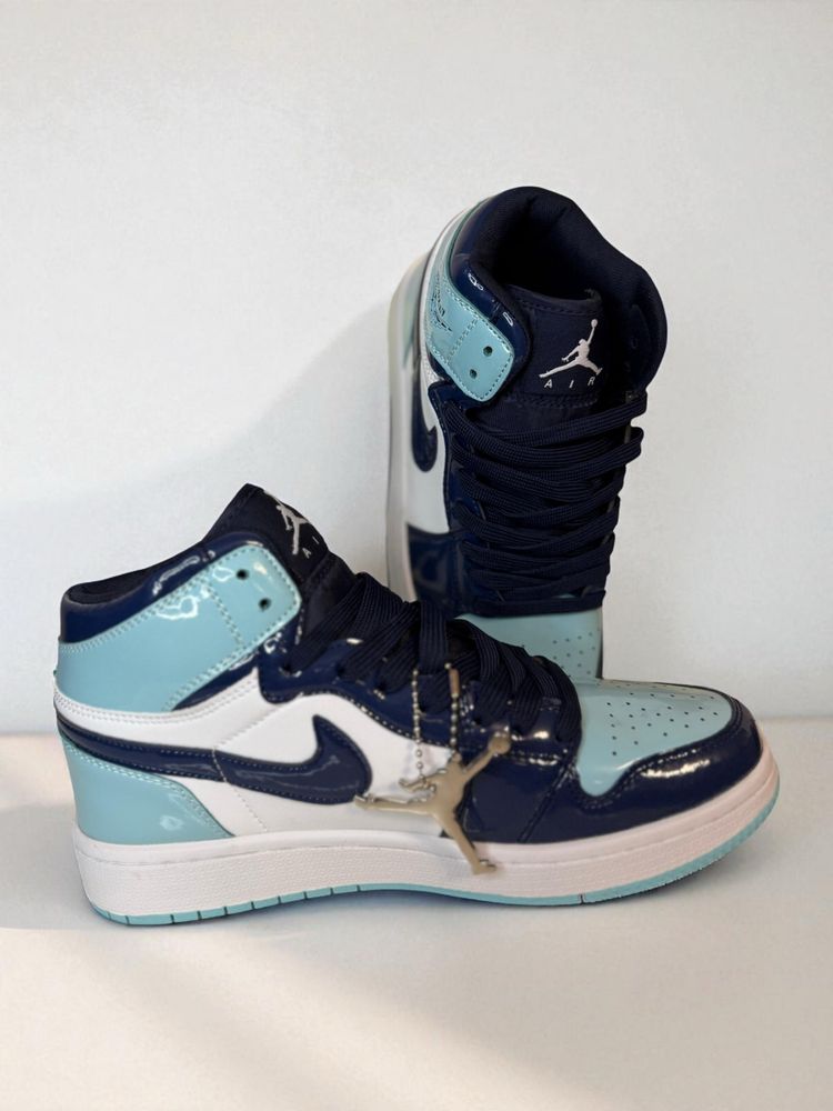 Adidasi Jordan 1 Unc Patent