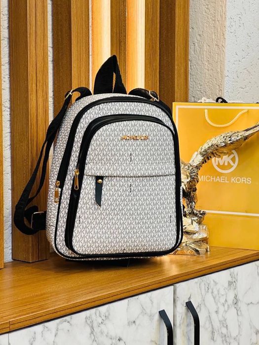 Oferta ghiozdane si genti