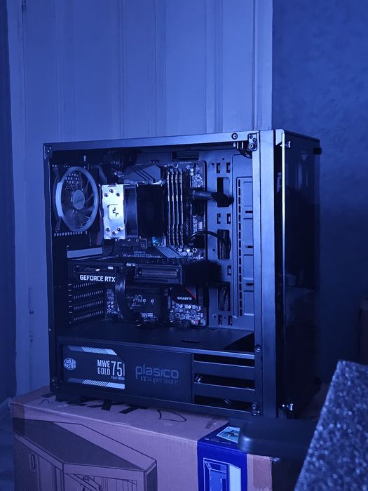 Геймърски компютър rtx 3060 12gb/ram 32gb/i7 9700f