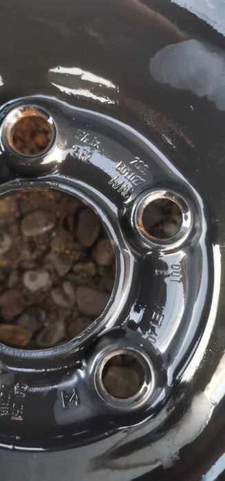 Roti iarna vw r15 și jante golf4
