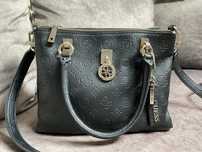 Дамска чанта GUESS
