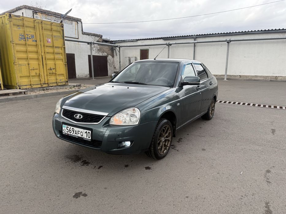 Продам Lada Priora 2010 год с кондиционером