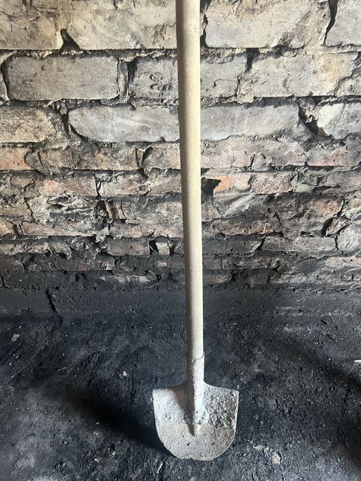 Продам штыковую лопату