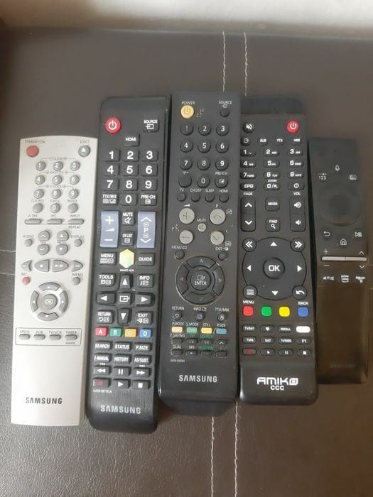 Telecomanda Samsung pentru TV și DVD