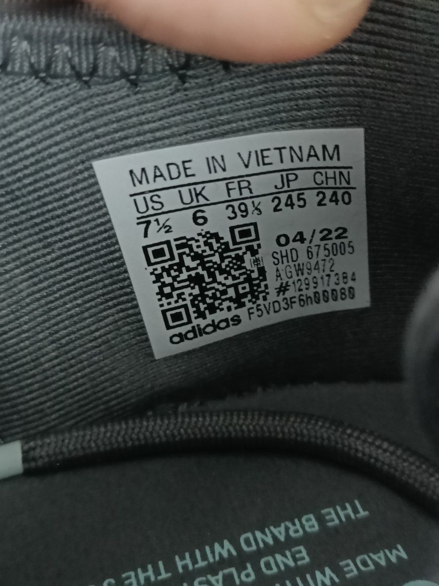 Adidas NMD_R1 номер 39 1/3 код 44A