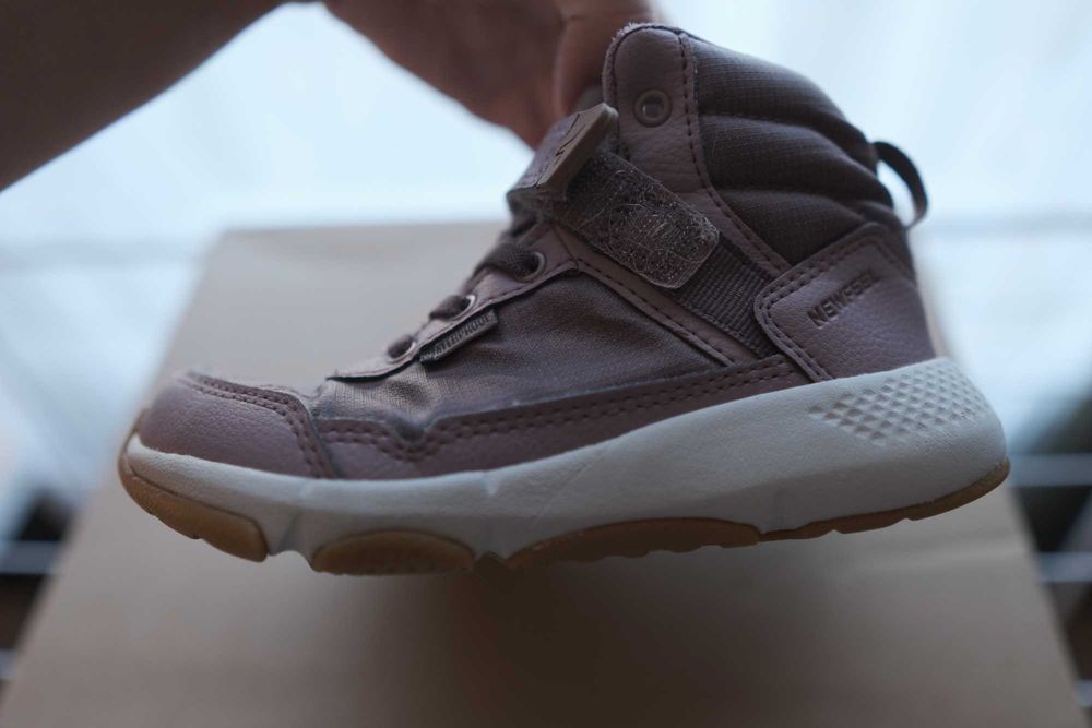 Nike Air и непромокаеми Боти за момичета