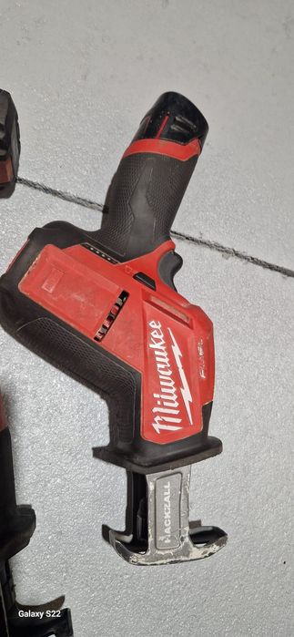 Hilti , Milwaukee ferestrau sabie pe acumulator