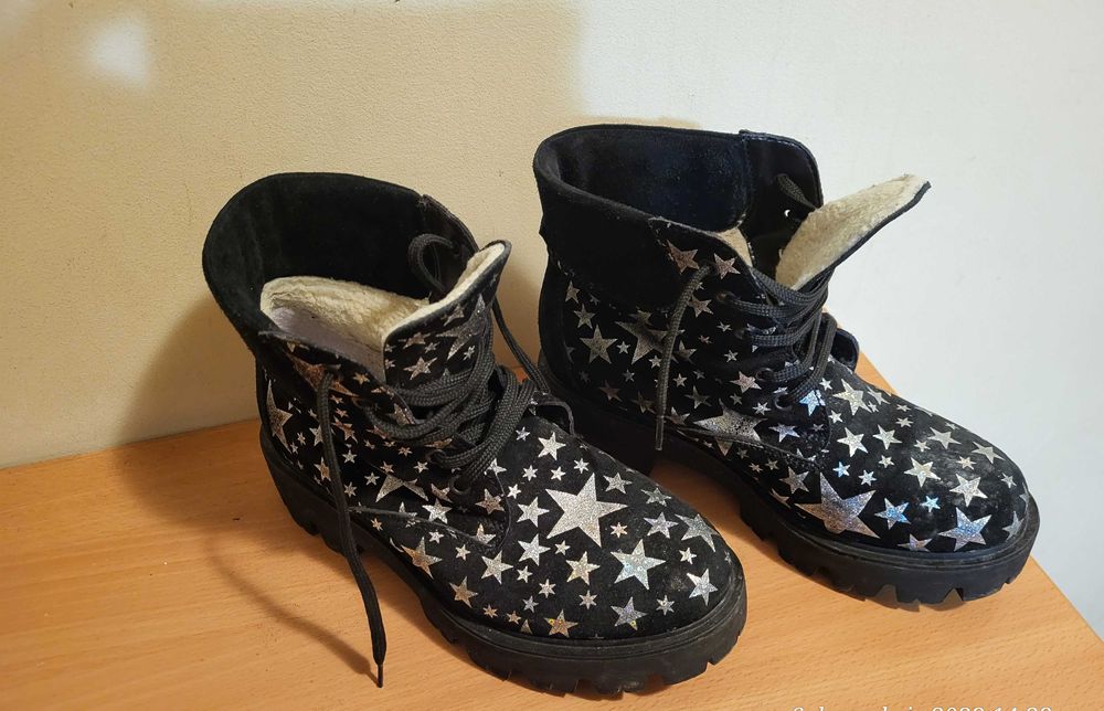 Ghete de damă îmblănite