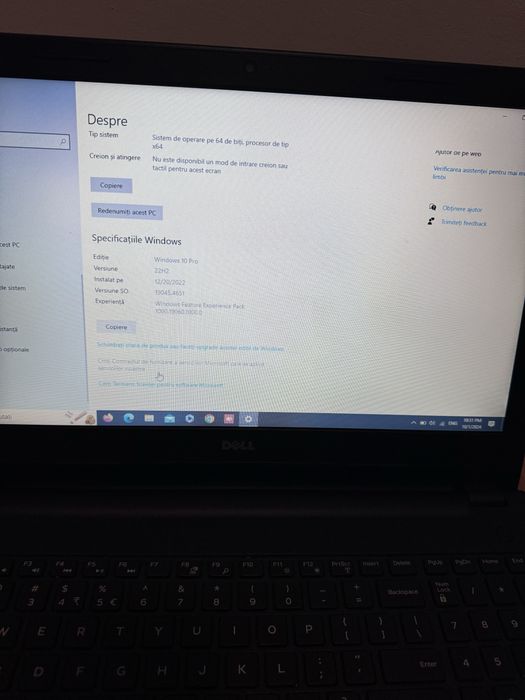 Laptop Dell, in stare foarte buna