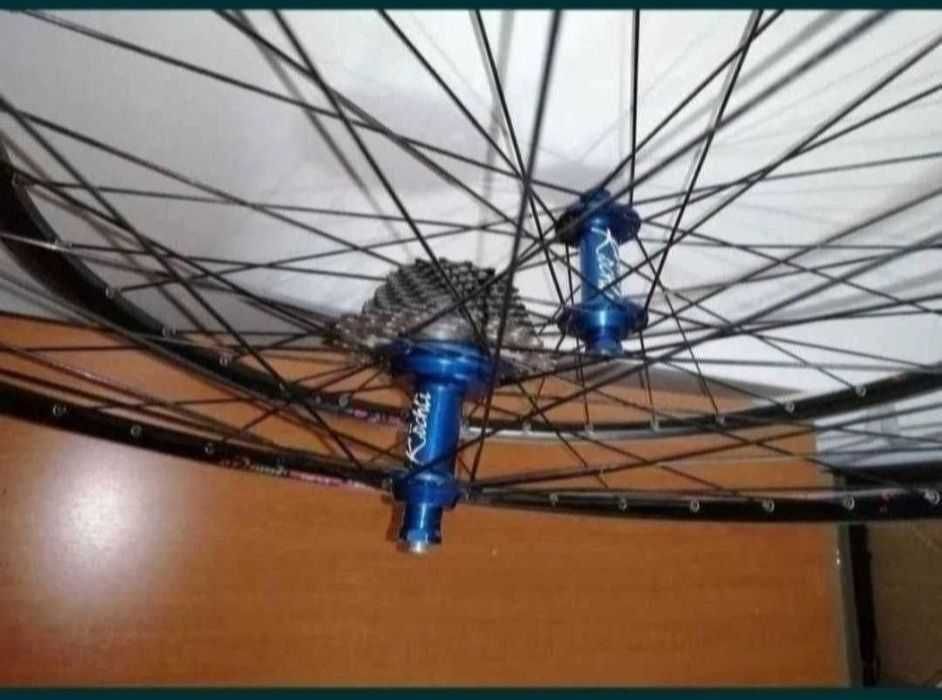 DT Swiss - roți cursiera