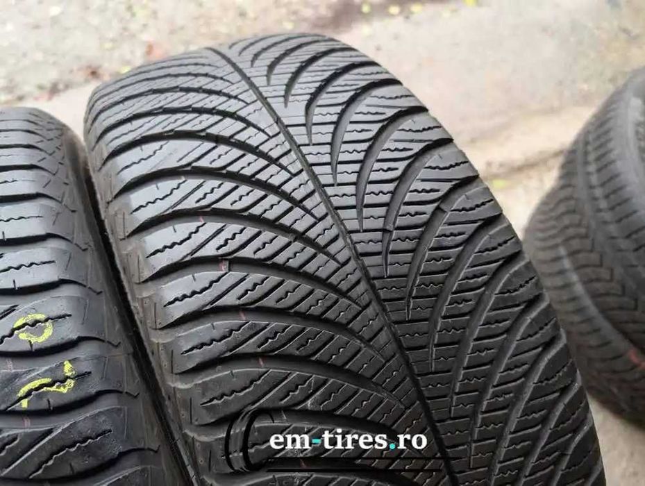 SET 2 Anvelope All Season 215/55 R17 GOODYEAR Vector 4Seasons gen2 98W