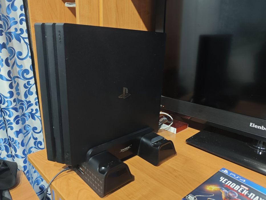 Playstation 4 pro 1TB
