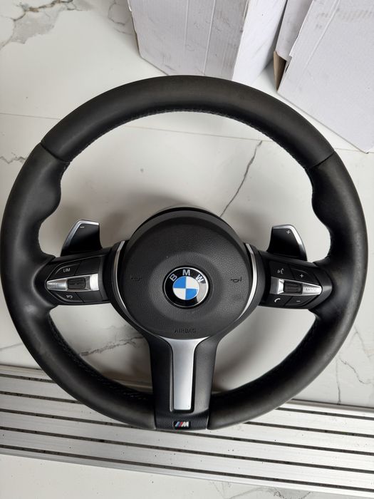 Volan M pachet cu padele original LCI BMW F10 F11 F07 F01 F02 F06