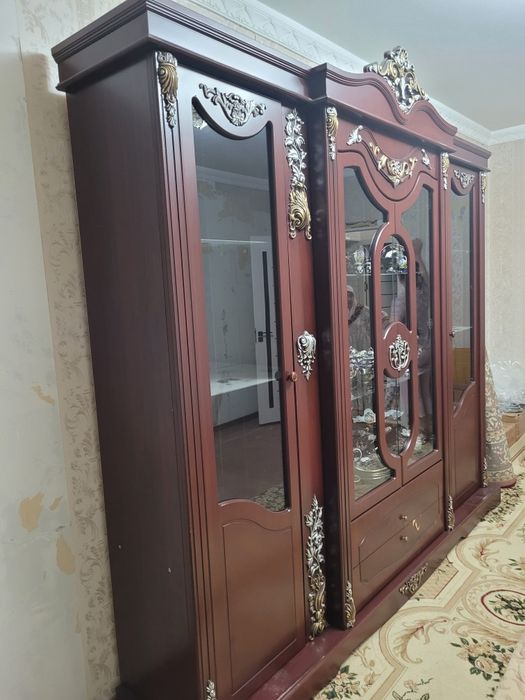 Стенка б/у в отличном сост.