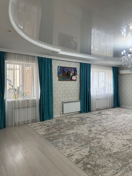 Продам комплект штор с тюлью