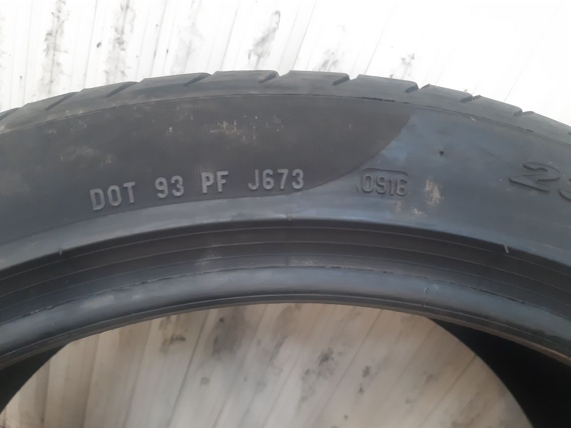 235/45/20  2×Pirelli vara 100w dot 0916   7,53mm