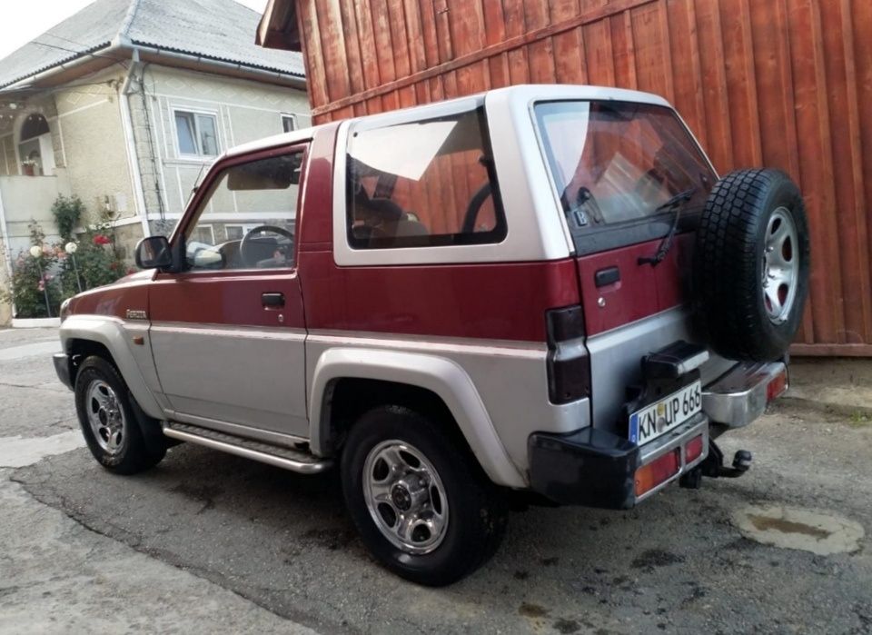 Bara fata crom / cromata daihatsu feroza 1.6 i 16 v