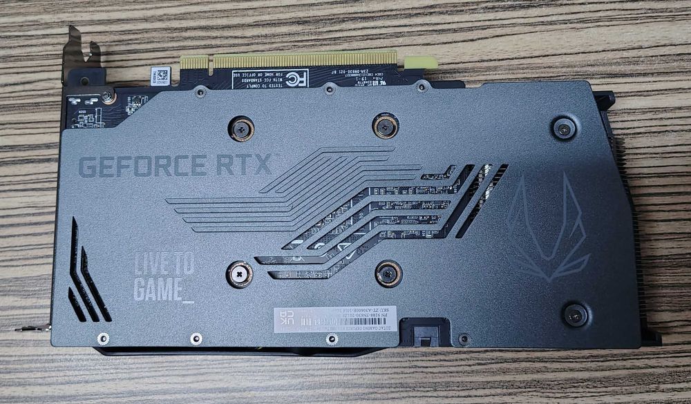 Продавам Видео карта GeForce RTX 3060 - 12GB в гаранция
