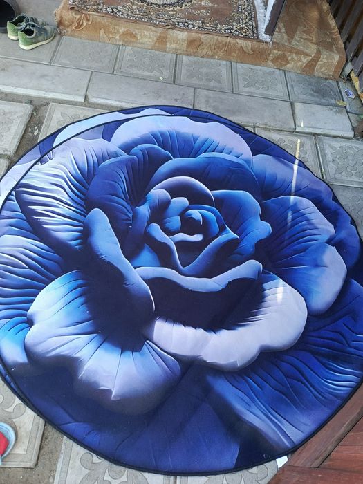 Продам два коврика