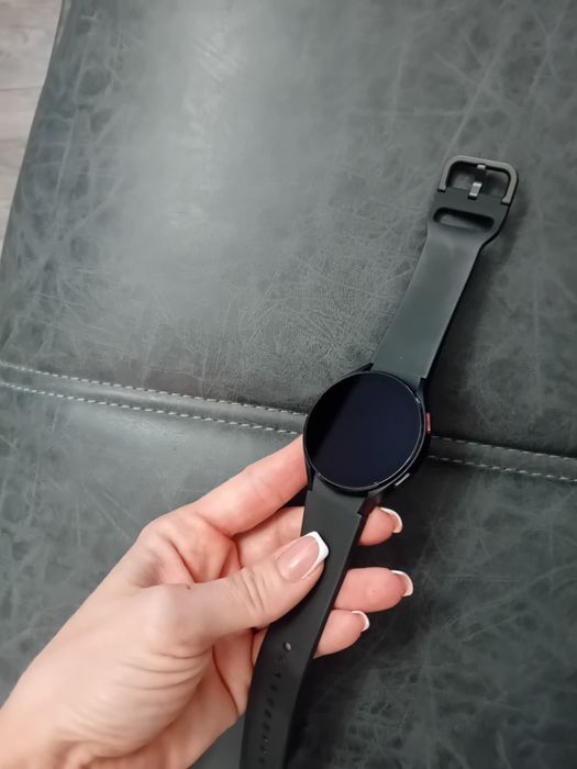 Samsung Galaxy Watch 5 40mm черен 
Samsung Galaxy Watch5 40mm – Черен,