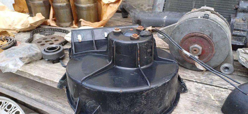 Vând Piese Dacia 1300