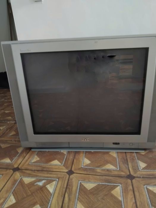 Продам телевизор