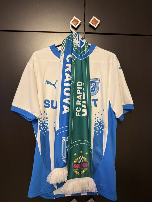 Pachet Tricou Oficial Universitatea Craiova + Esarfa Meci Rapid Viena
