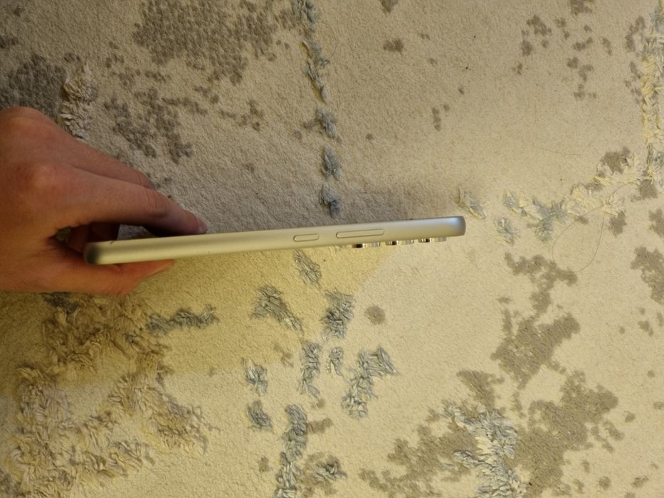 ПРОДАЕТСЯ СРОЧНО!!  Samsung A54. Белого цвета. На 128гб.