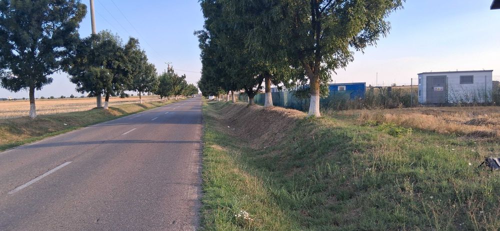 Teren Intravilan 15327mp, D-24 m, zona Industriala, str Infratirii