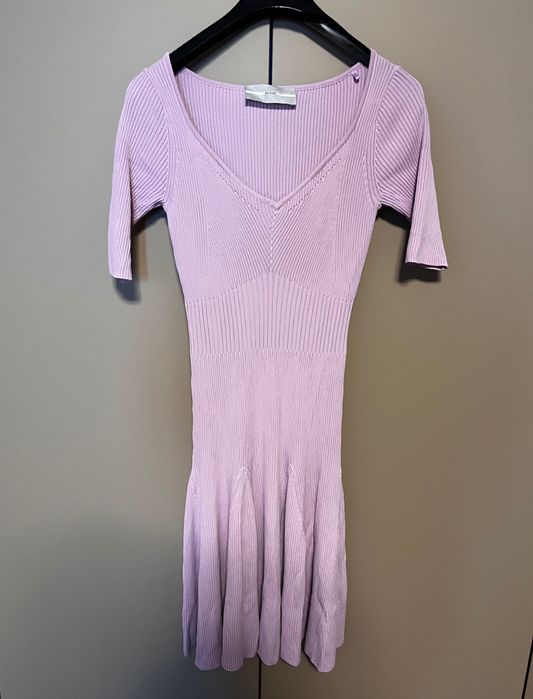 Рокли Guess, Maje