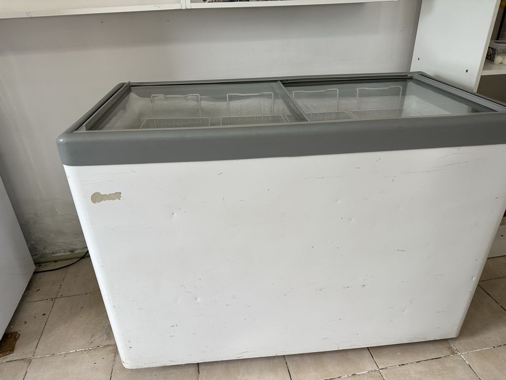 Продается морозильник