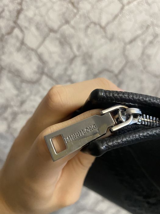 Клатч сатылады жаксы сапада кожанный