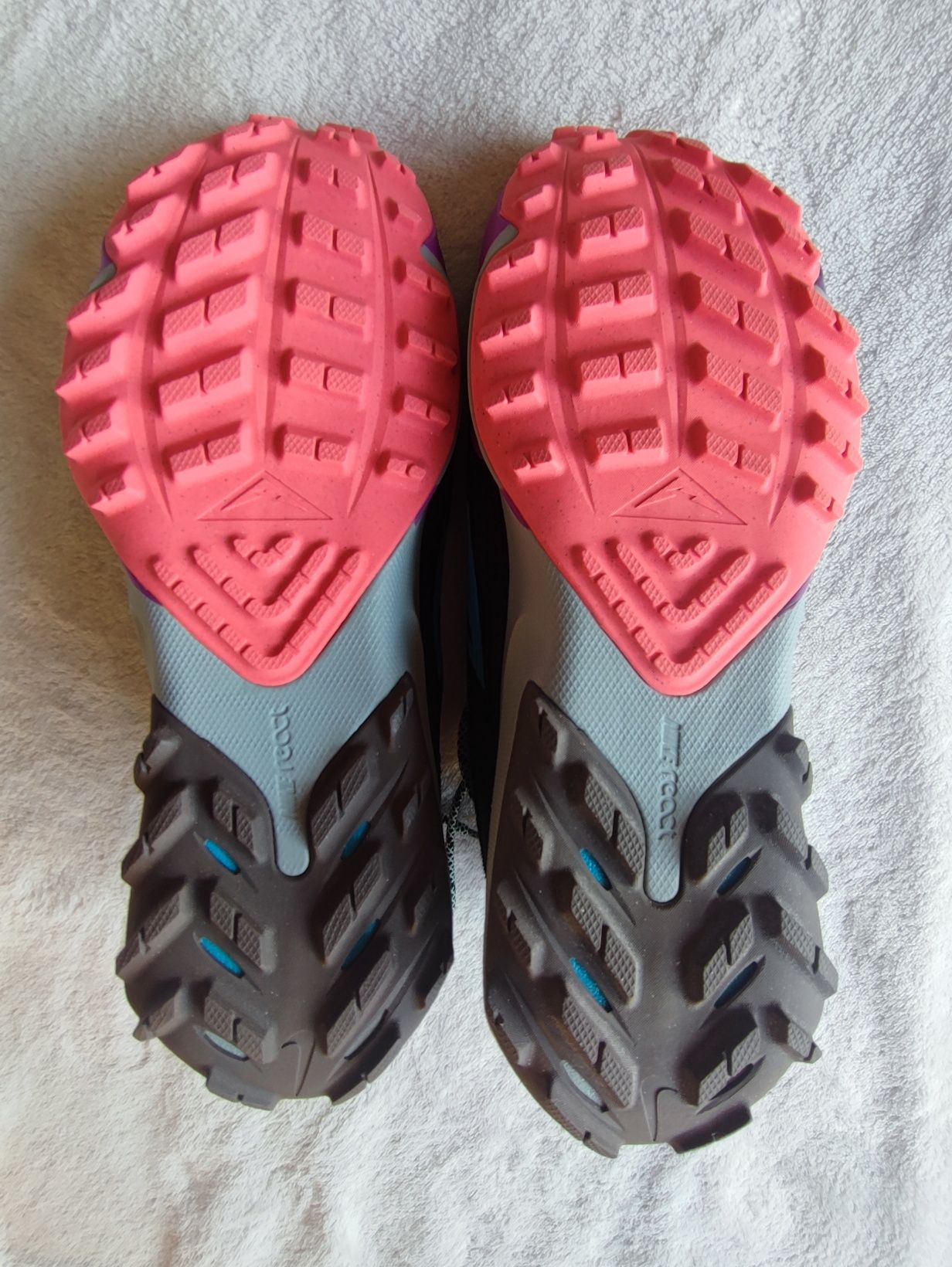Nike Air Zoom Terra Kiger 8