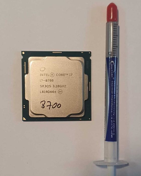Procesor i7 8700 socket 1151 v2 + pasta, DDR4
