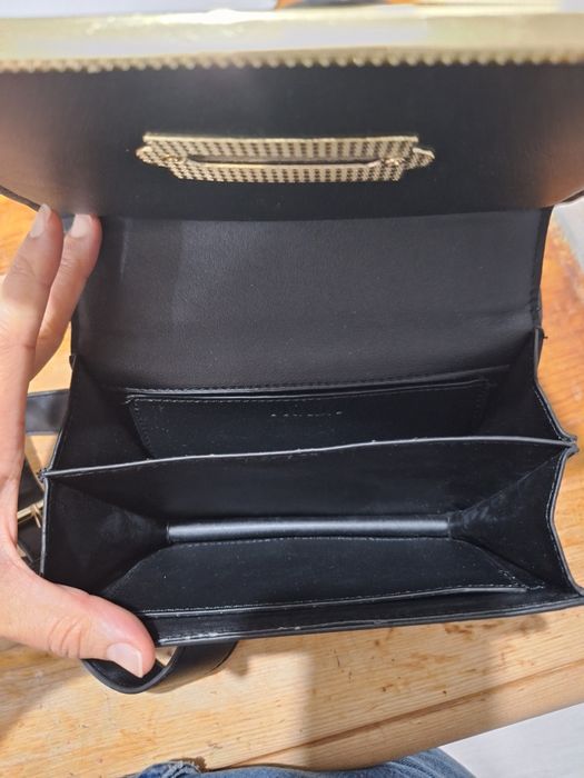 Сумка чёрная маленькая Prada