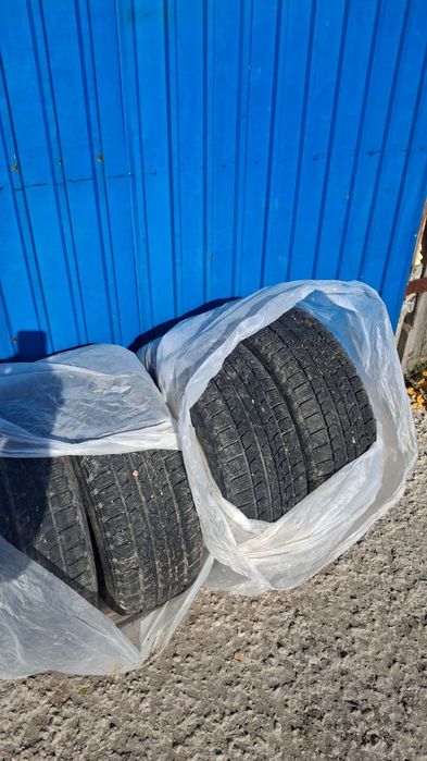 Продам зимние шины